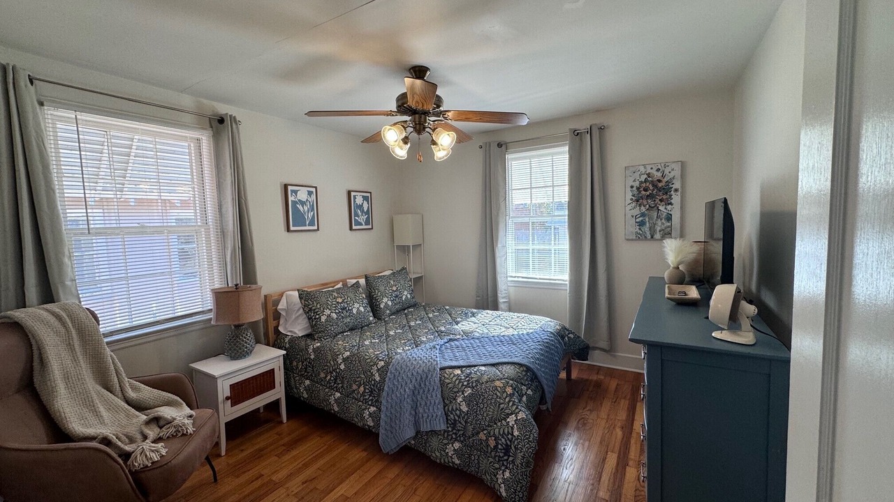 Photo of Bedroom in Midtown