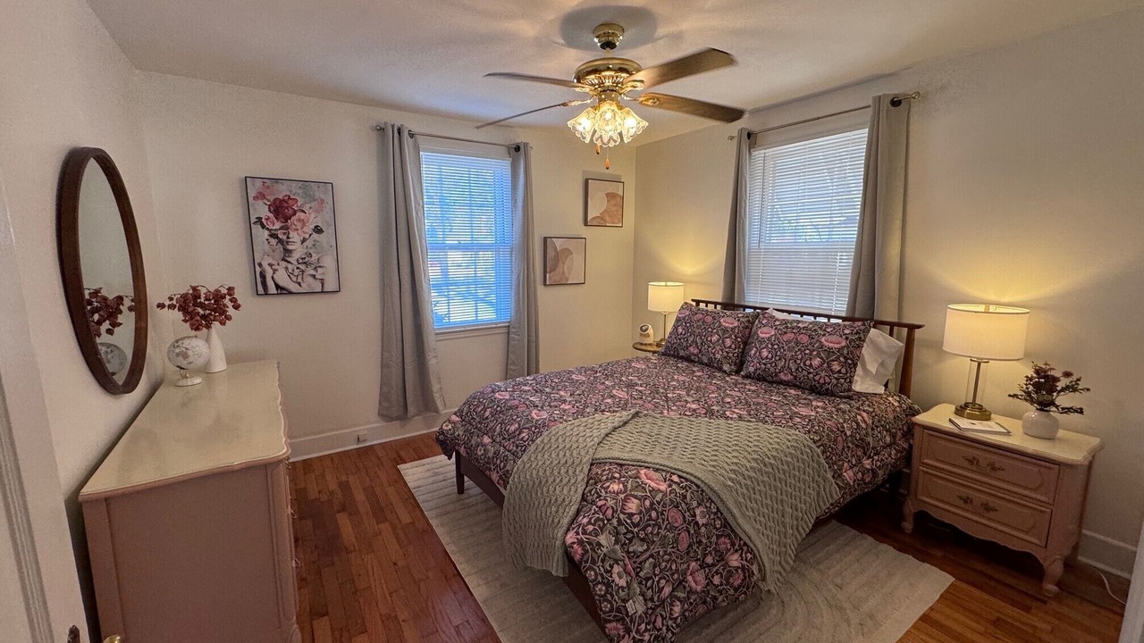Photo of Bedroom in Midtown