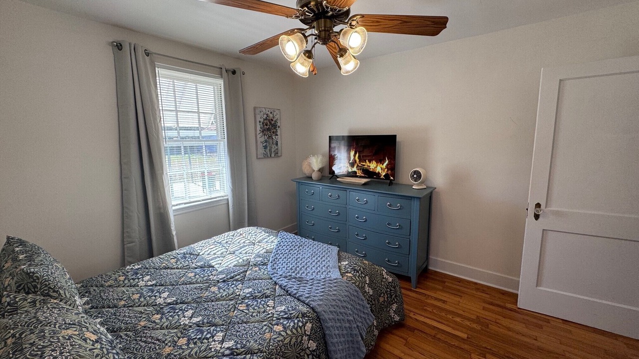 Photo of Bedroom in Midtown