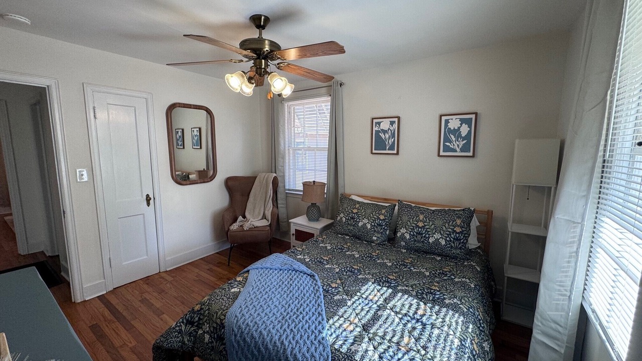 Photo of Bedroom in Midtown