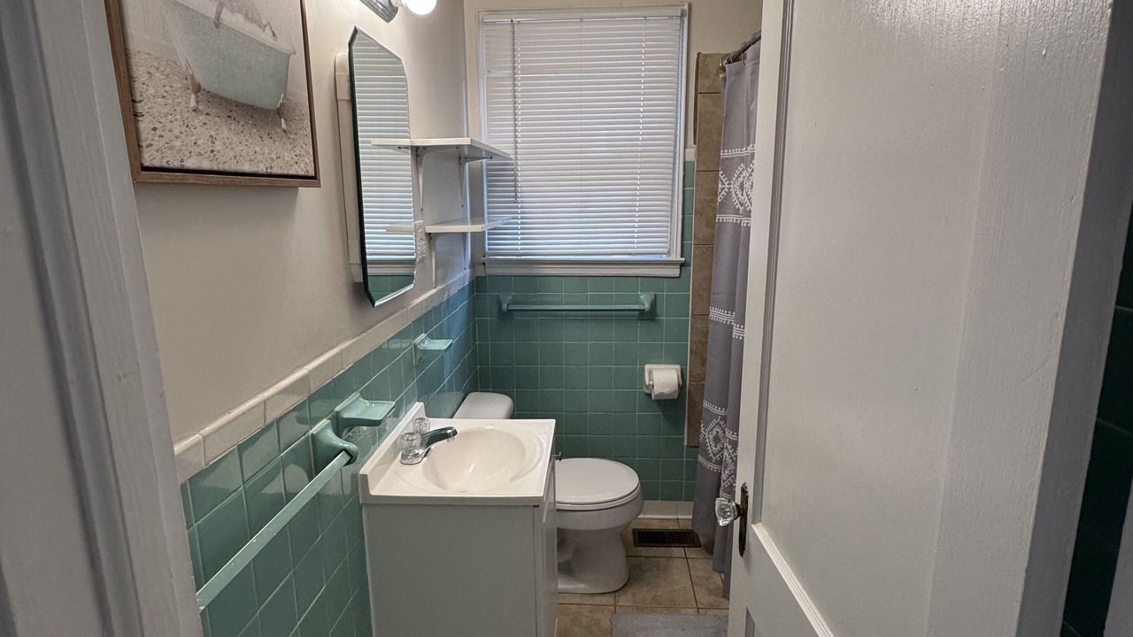 Photo of Bathroom in Midtown