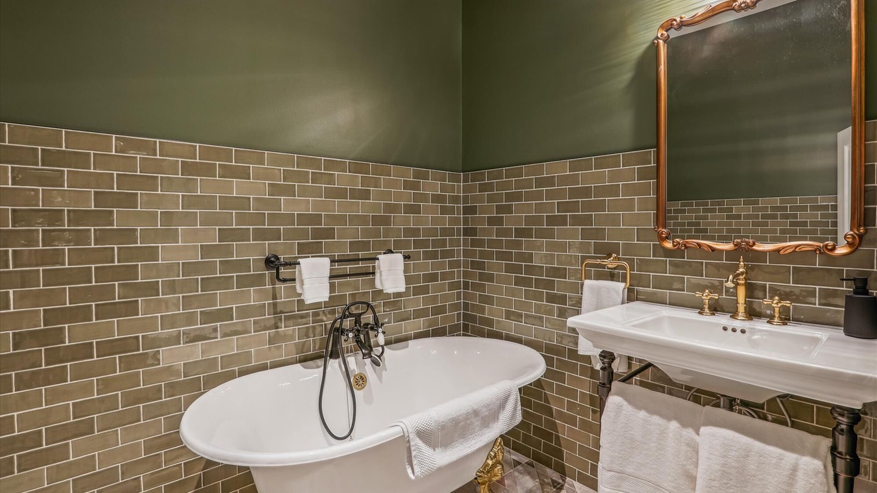 Photo of Bathroom in Historic District - North