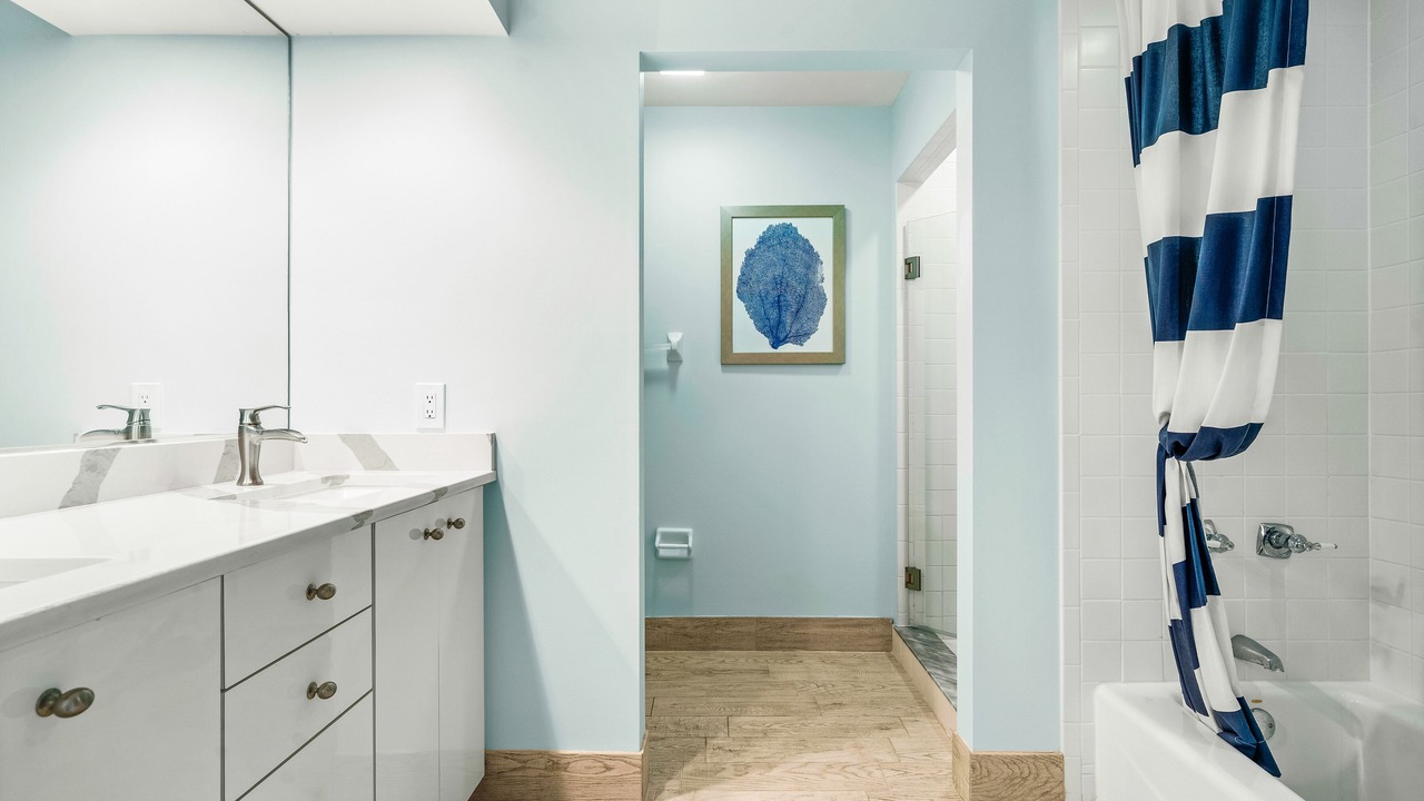 Photo of Bathroom in Grand Harbor