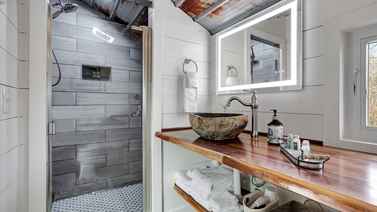 Photo of Bathroom in Salem