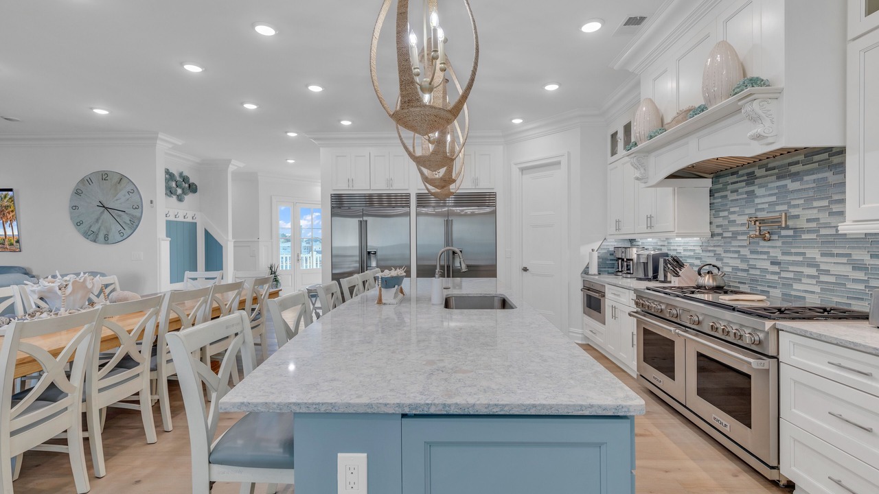 Photo of Kitchen in Inlet Harbour