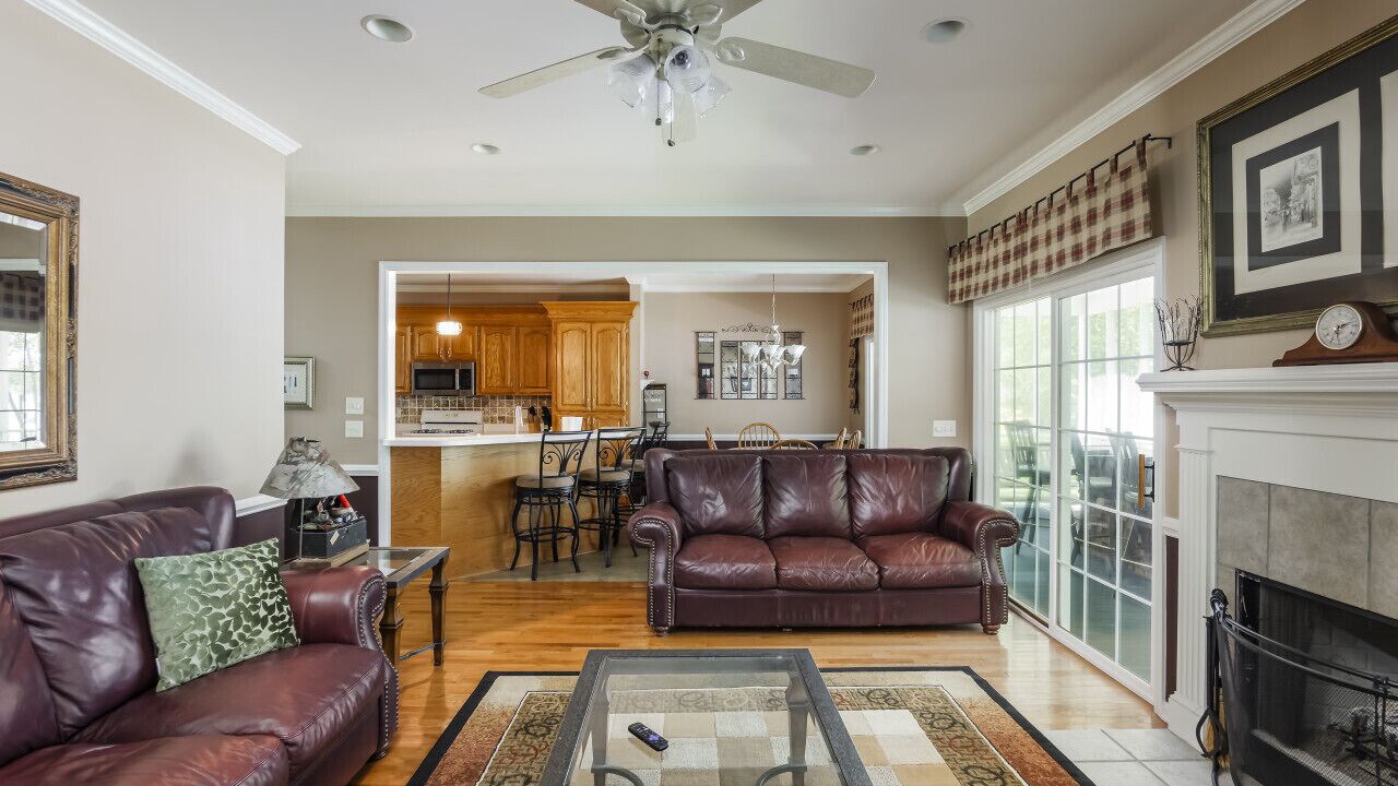 Photo of Livingroom in Leesville