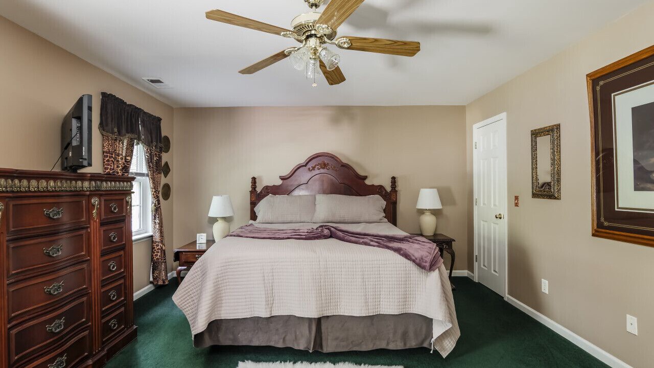 Photo of Bedroom in Leesville