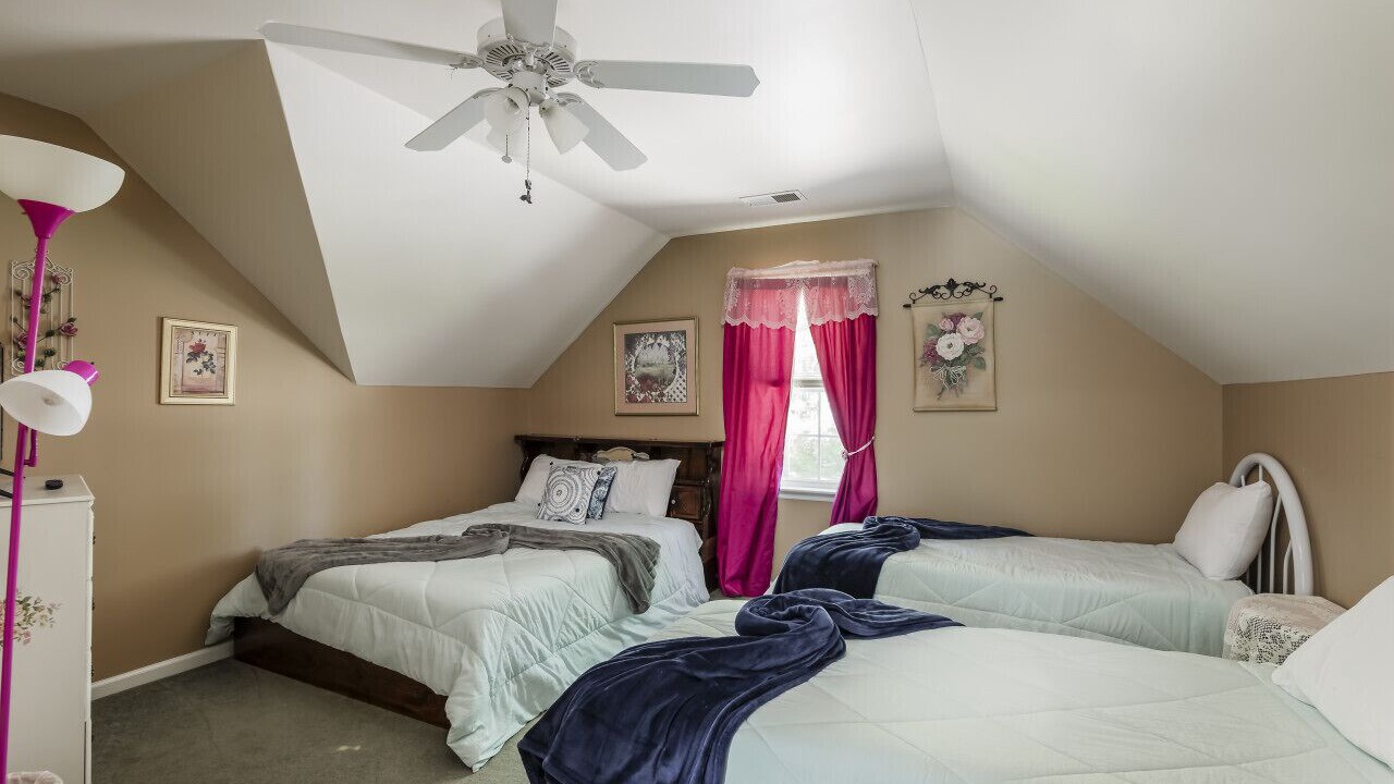 Photo of Bedroom in Leesville