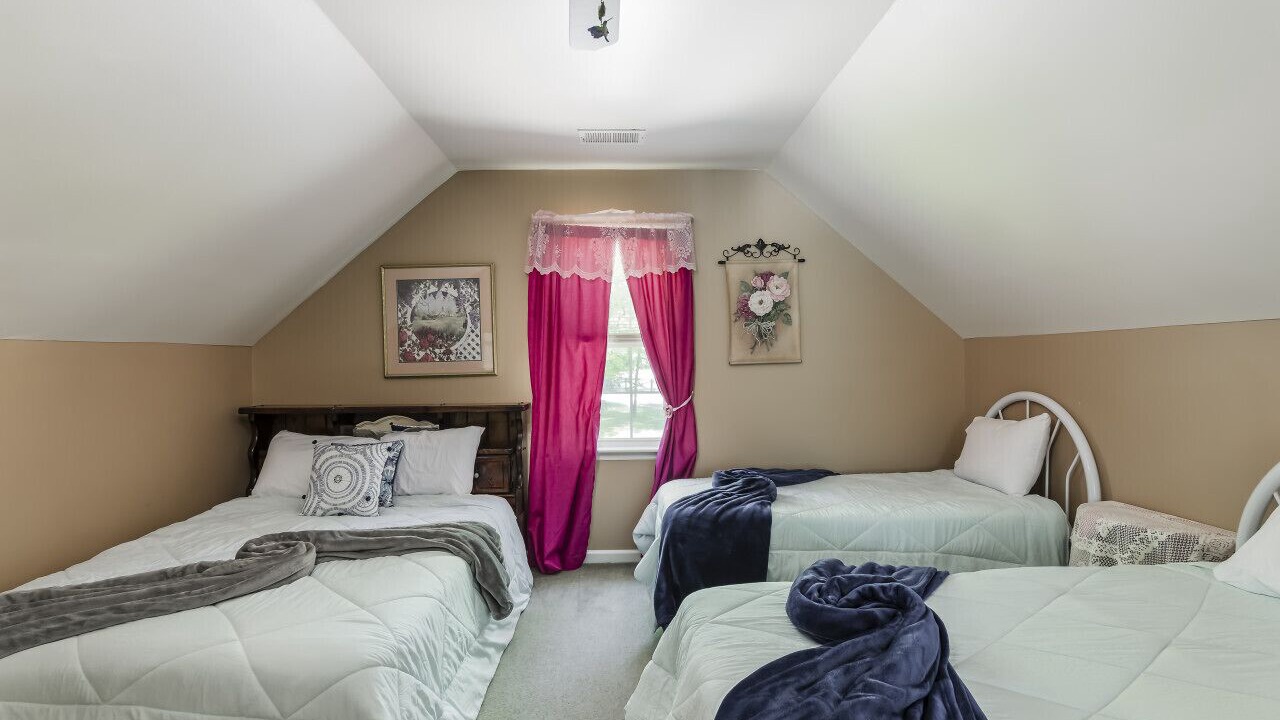 Photo of Bedroom in Leesville