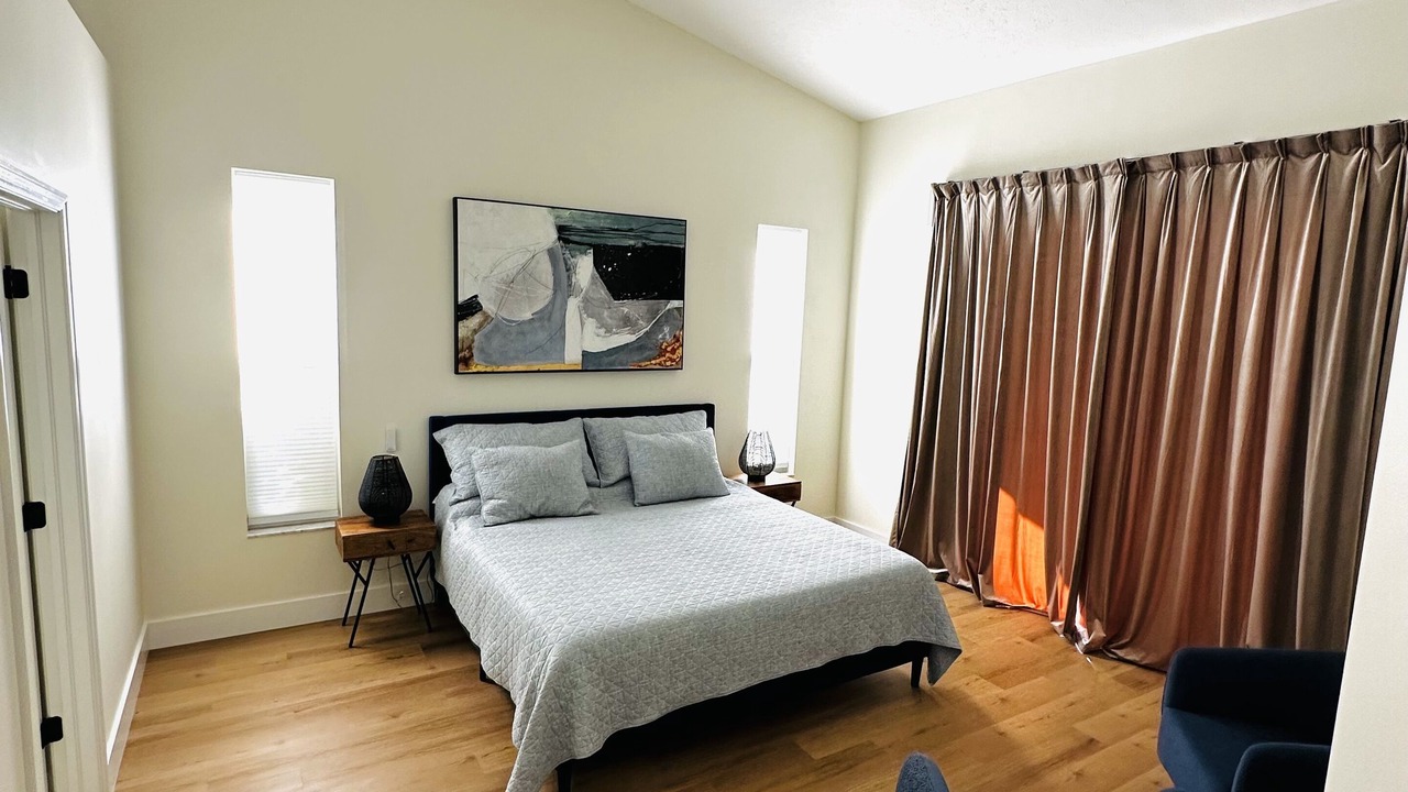 Photo of Bedroom in Crown Pointe