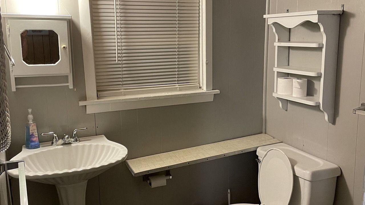 Photo of Bathroom in Edisto Island