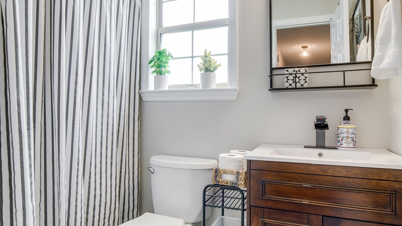 Photo of Bathroom in Hinesville