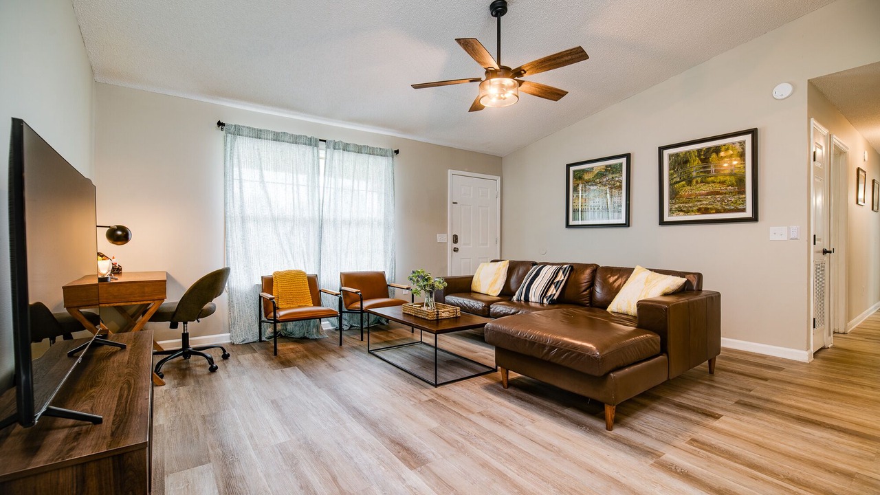 Photo of Livingroom in Hinesville