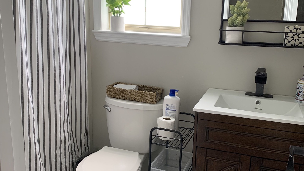 Photo of Bathroom in Hinesville