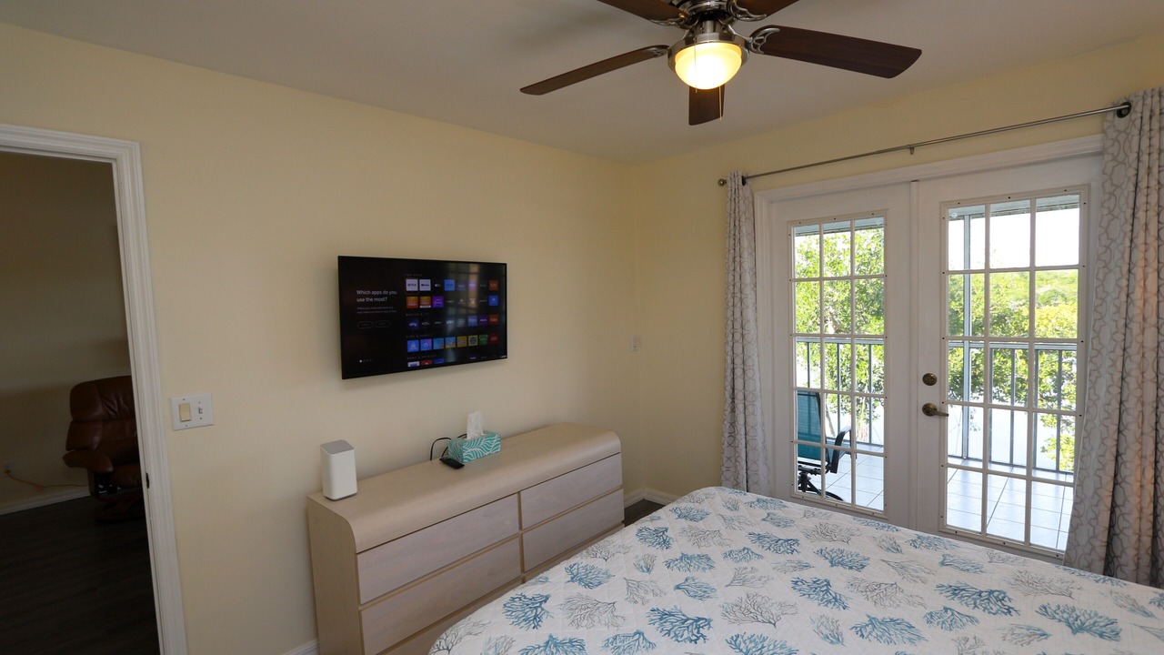 Photo of Bedroom in Hammock Bay
