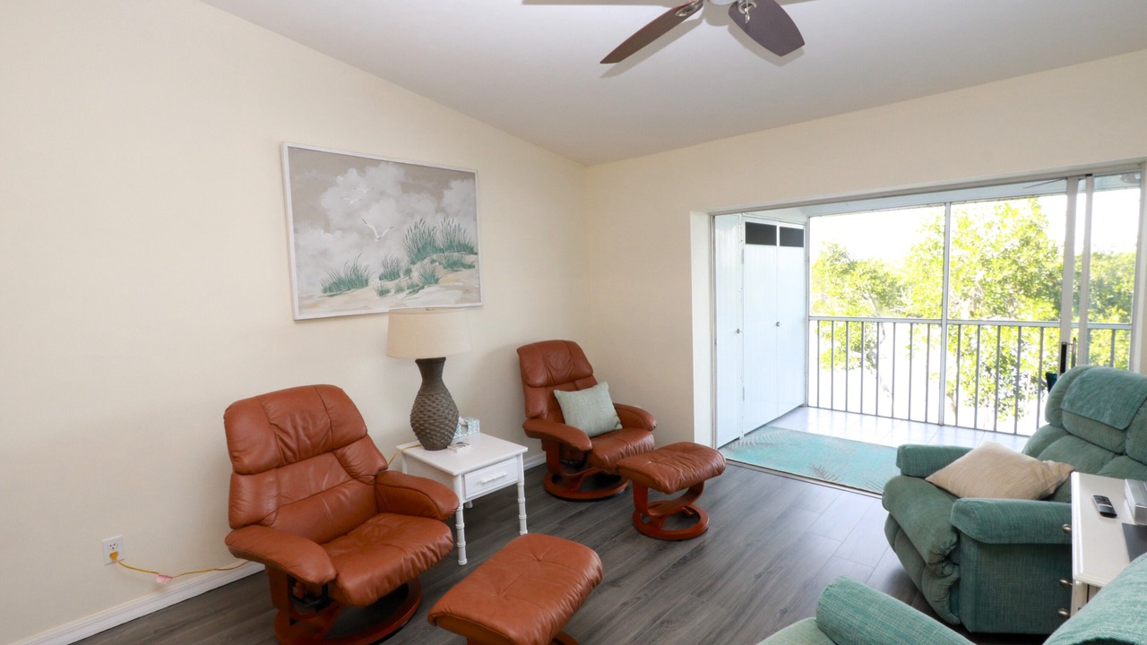 Photo of Livingroom in Hammock Bay