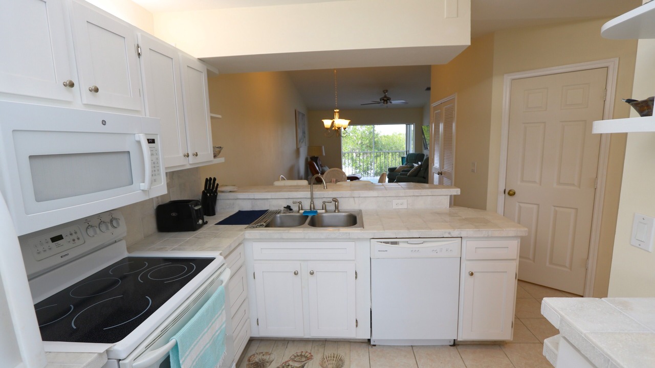 Photo of Kitchen in Hammock Bay