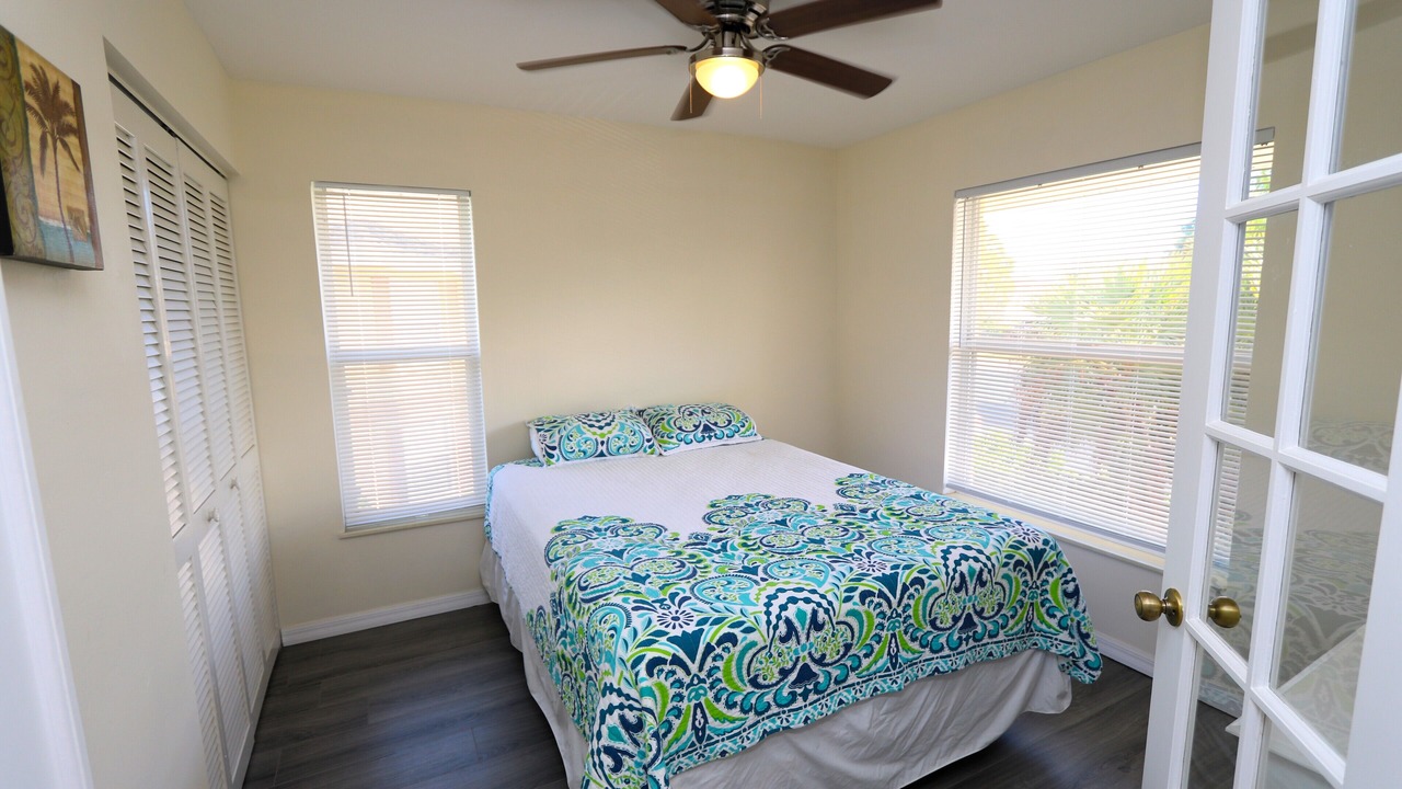 Photo of Bedroom in Hammock Bay
