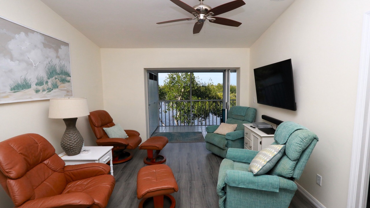 Photo of Livingroom in Hammock Bay