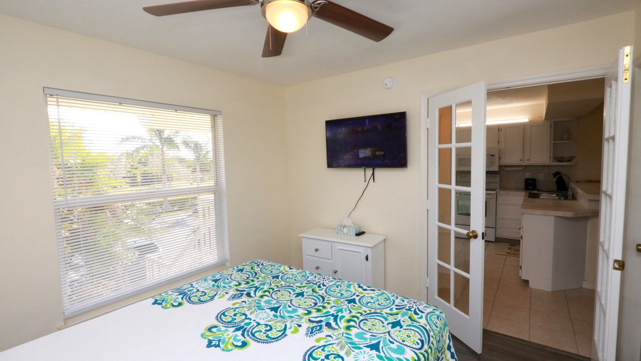 Photo of Bedroom in Hammock Bay