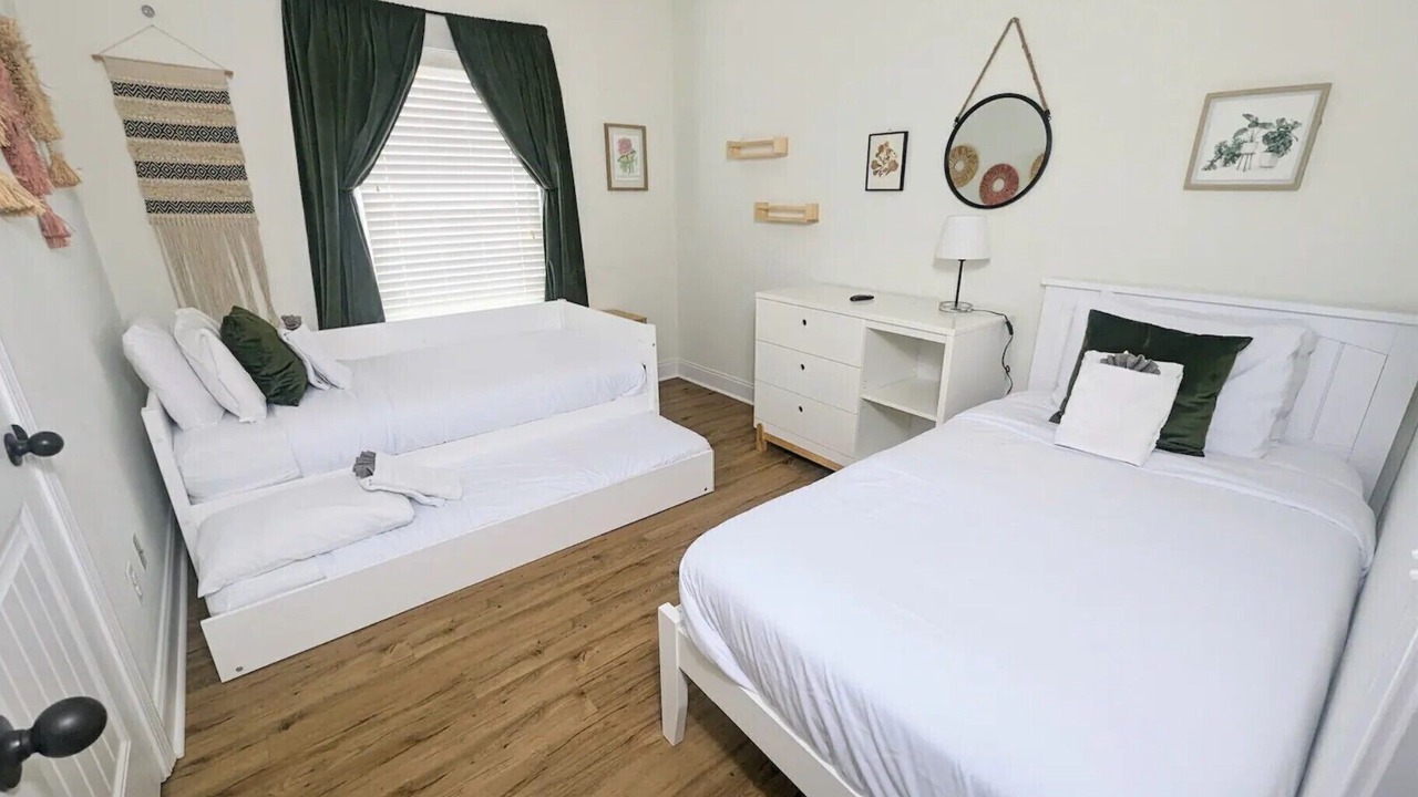 Photo of Bedroom in Thomas Square