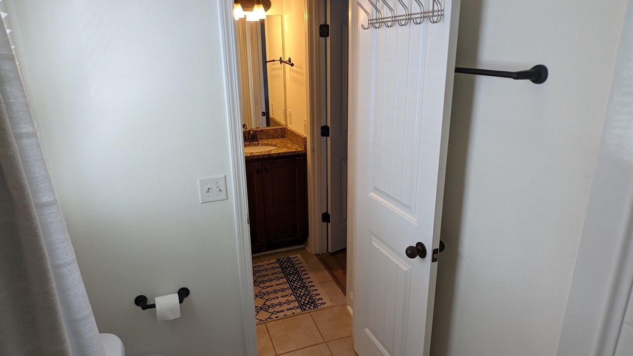 Photo of Bathroom in Thomas Square