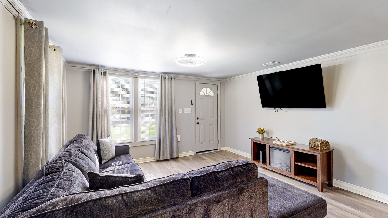 Photo of Livingroom in Garden City