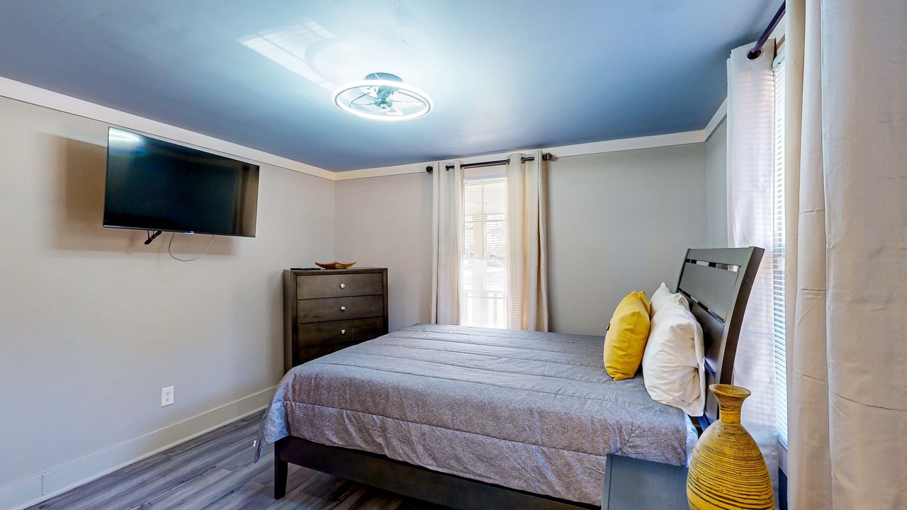 Photo of Bedroom in Garden City