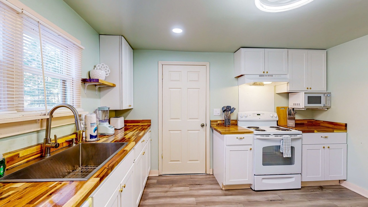 Photo of Kitchen in Garden City