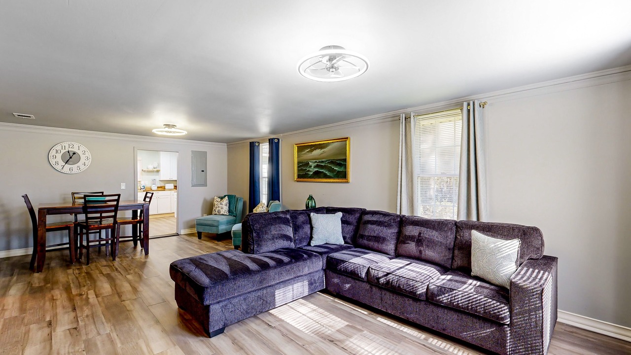 Photo of Livingroom in Garden City