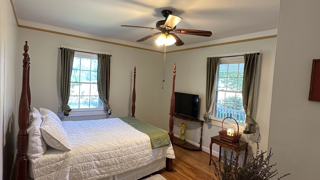 Photo of Bedroom in Liberty