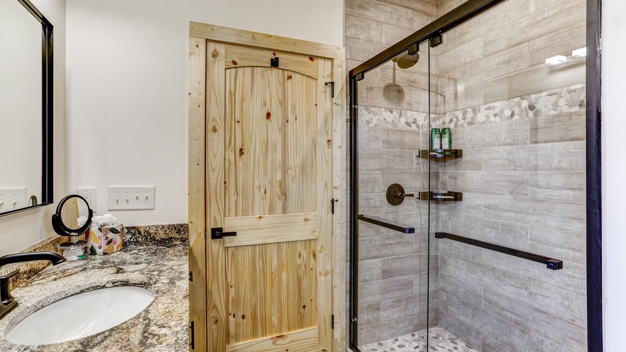 Photo of Bathroom in Hayesville