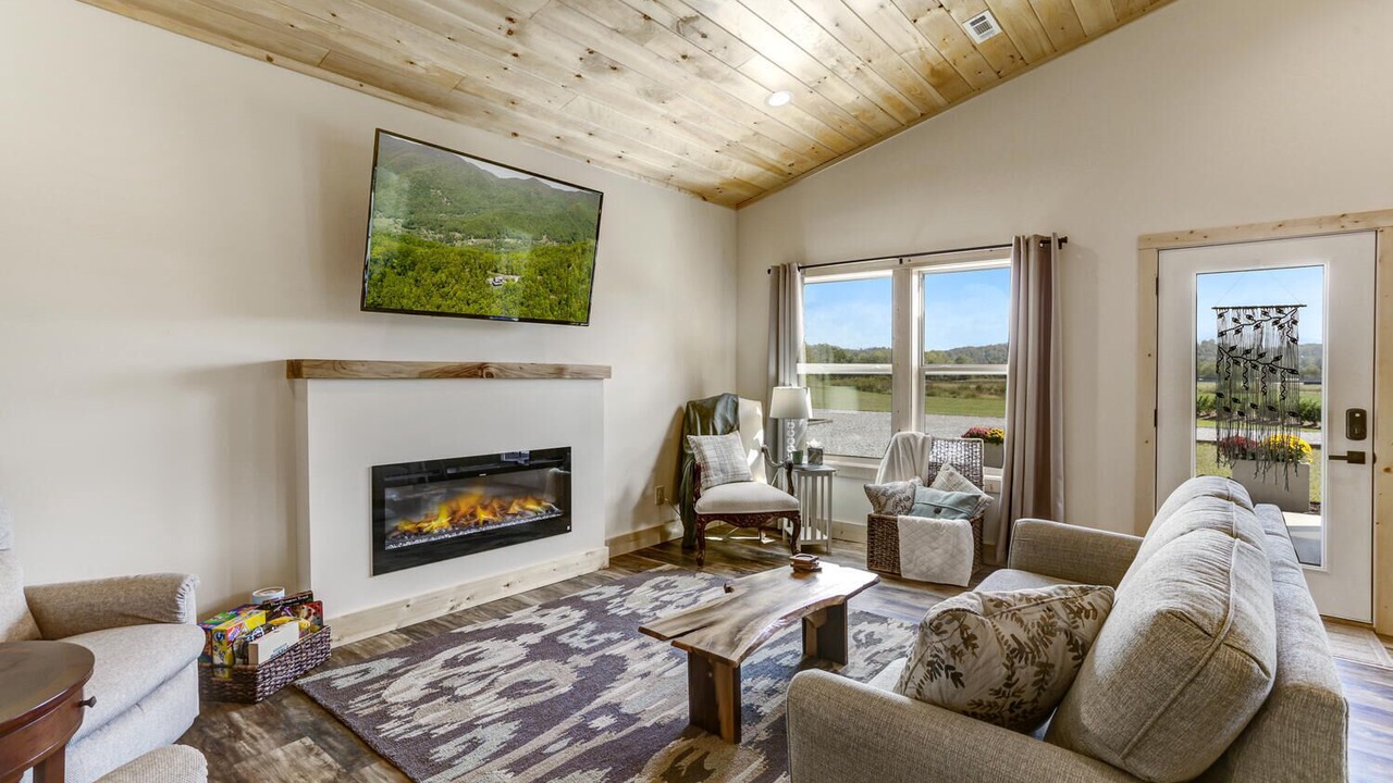 Photo of Livingroom in Hayesville