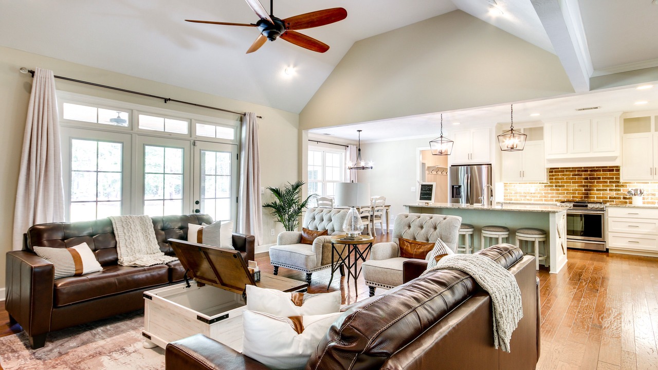 Photo of Livingroom in Peach Orchard