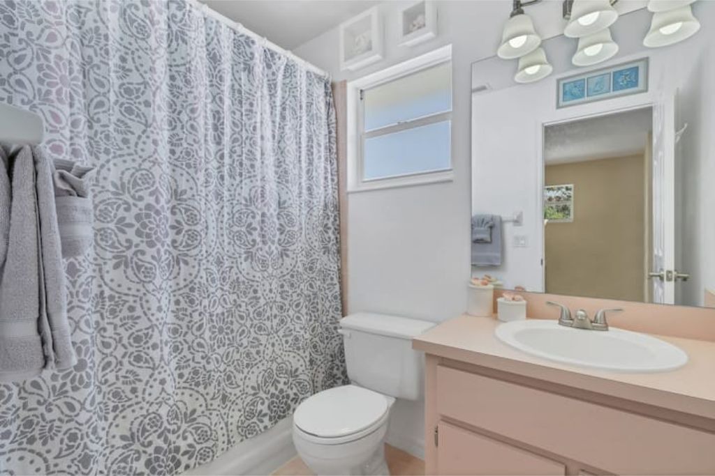 Photo of Bathroom in Punta Gorda