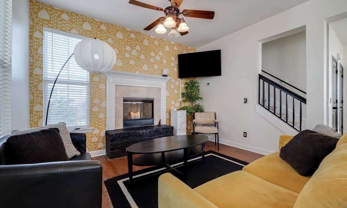 Photo of Livingroom in Pooler