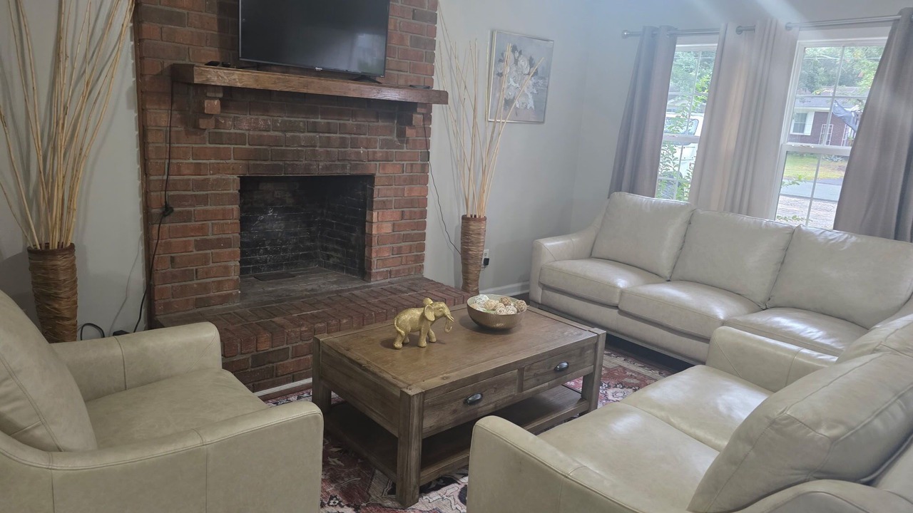 Photo of Livingroom in Goose Creek