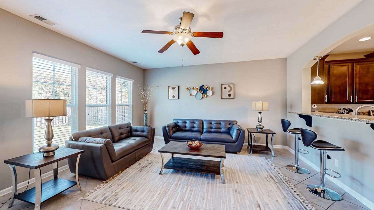 Photo of Livingroom in Port Wentworth