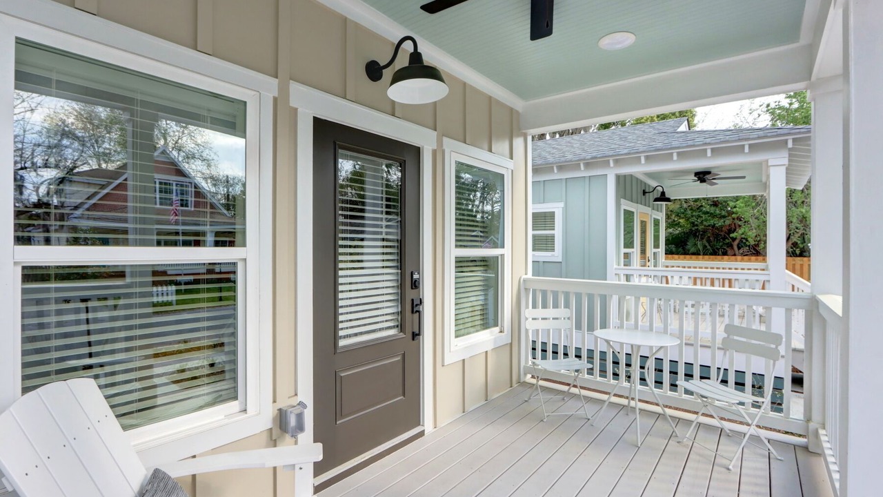 Photo of Patio Balcony in Thunderbolt