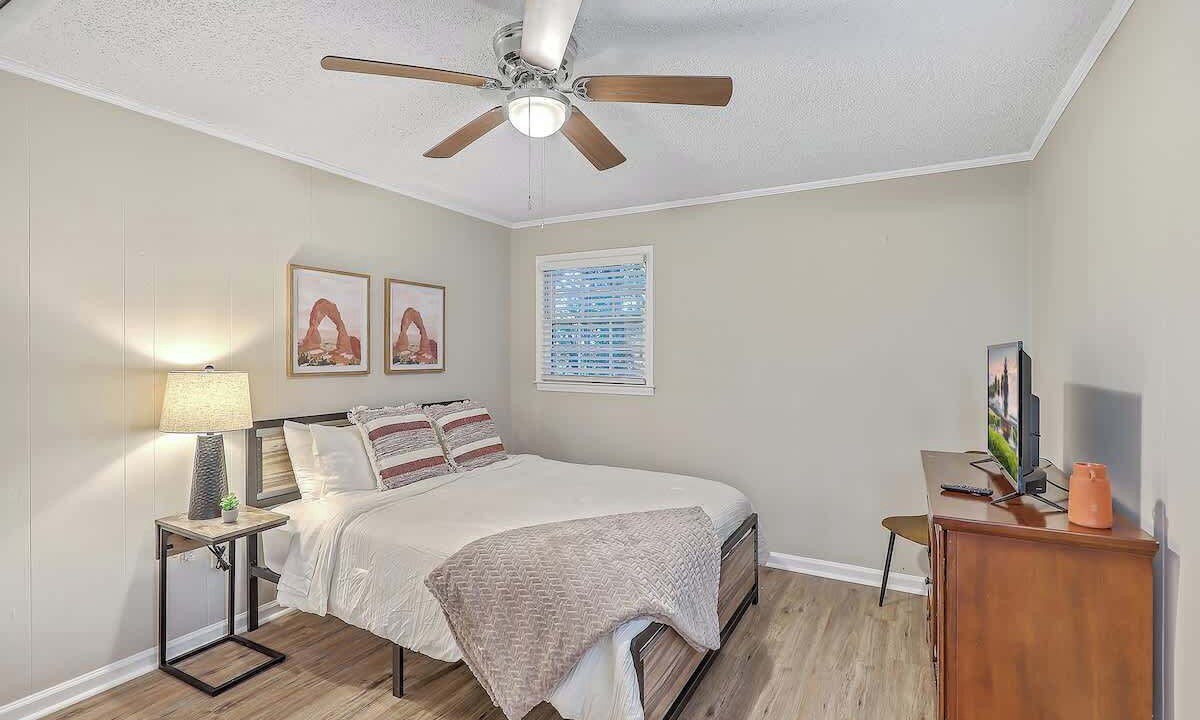 Photo of Bedroom in Summerville