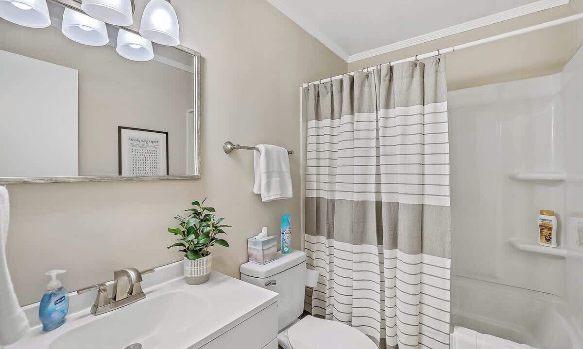 Photo of Bathroom in Summerville