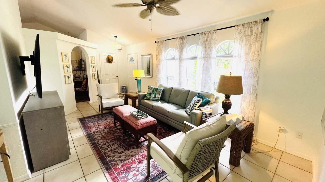 Photo of Livingroom in Sebastian Highlands