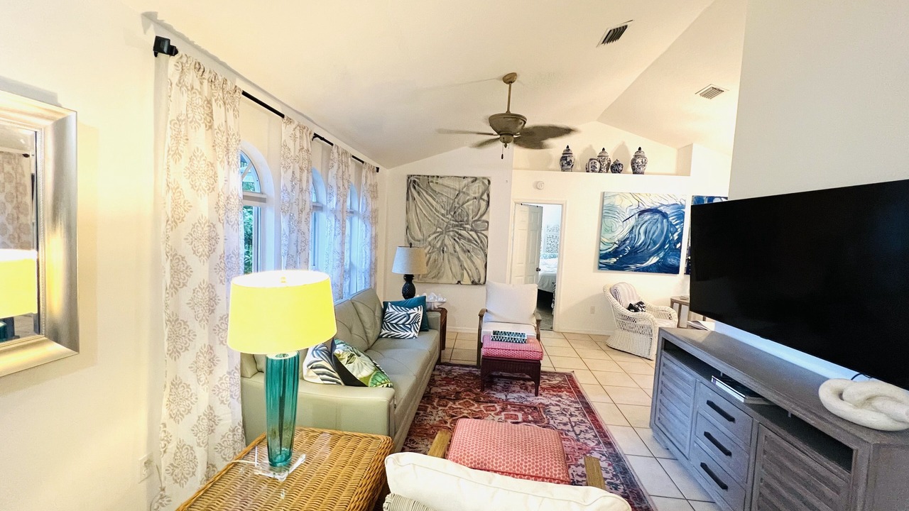 Photo of Livingroom in Sebastian Highlands