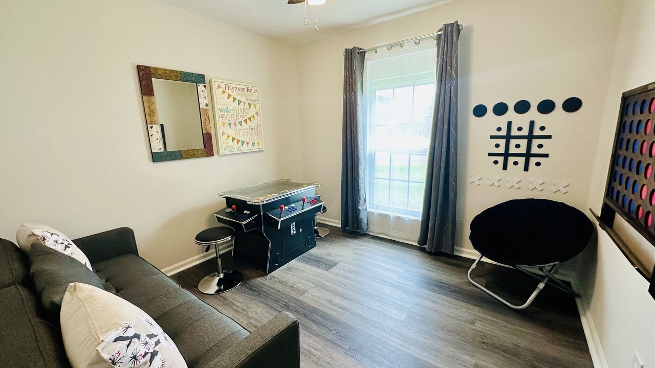 Photo of Livingroom in Richmond Hill