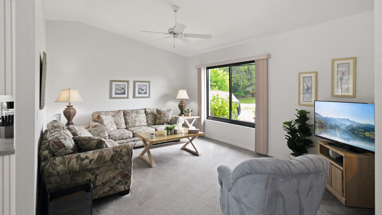 Photo of Livingroom in Port Charlotte