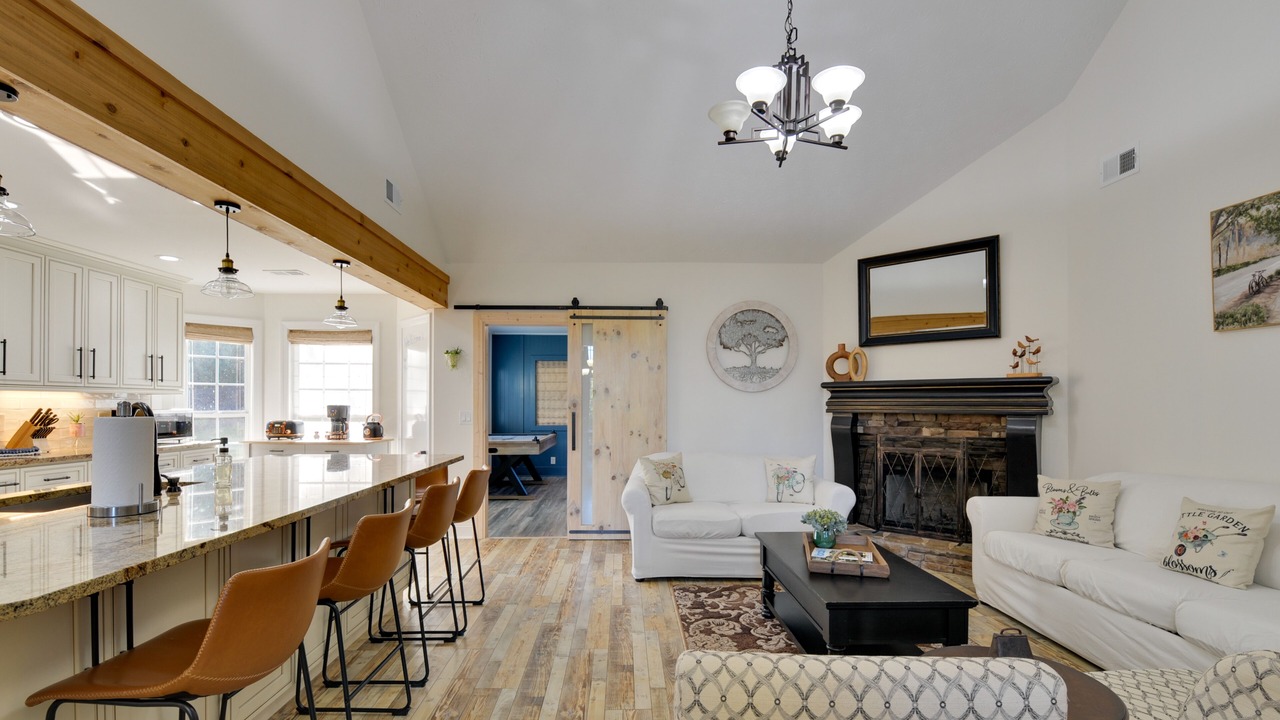 Photo of Livingroom in Winder