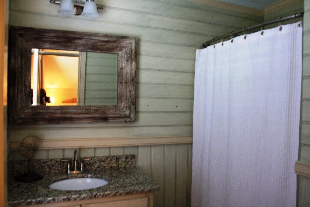 Photo of Bathroom in Ocean Ridge