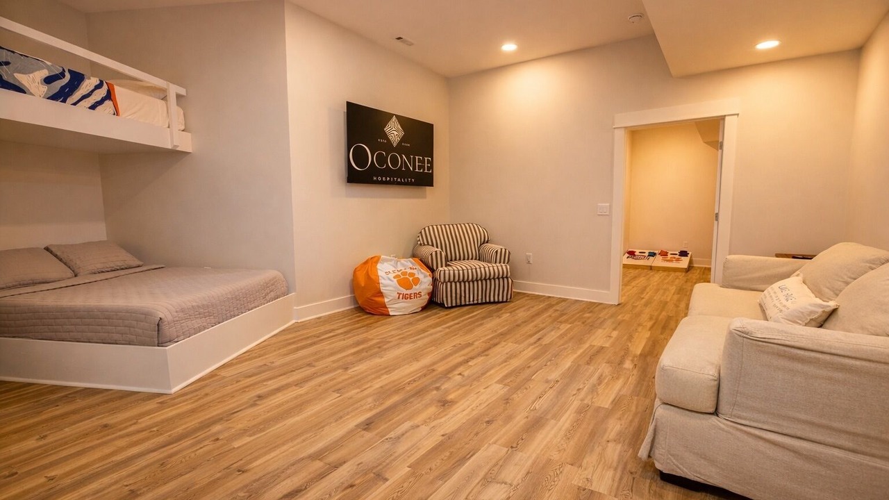 Photo of Bedroom in Seneca