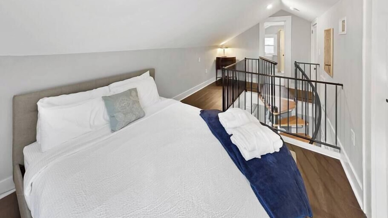 Photo of Bedroom in Riverland Terrace