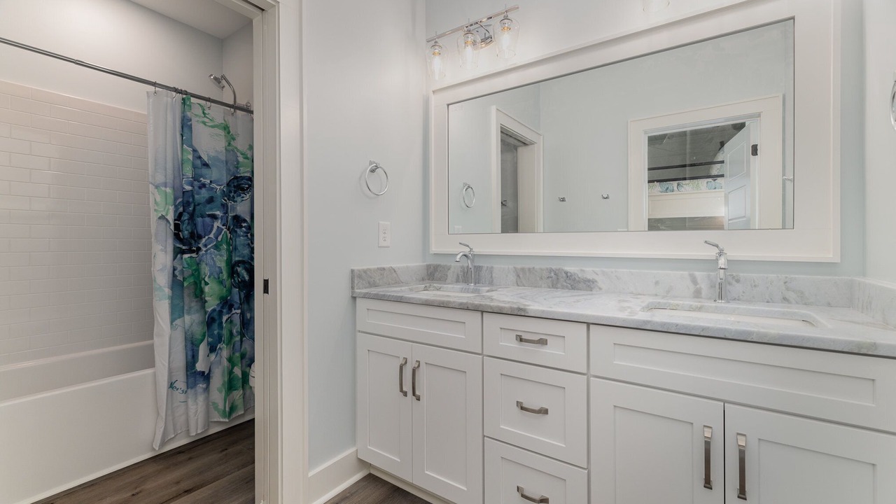 Photo of Bathroom in Inlet Harbour